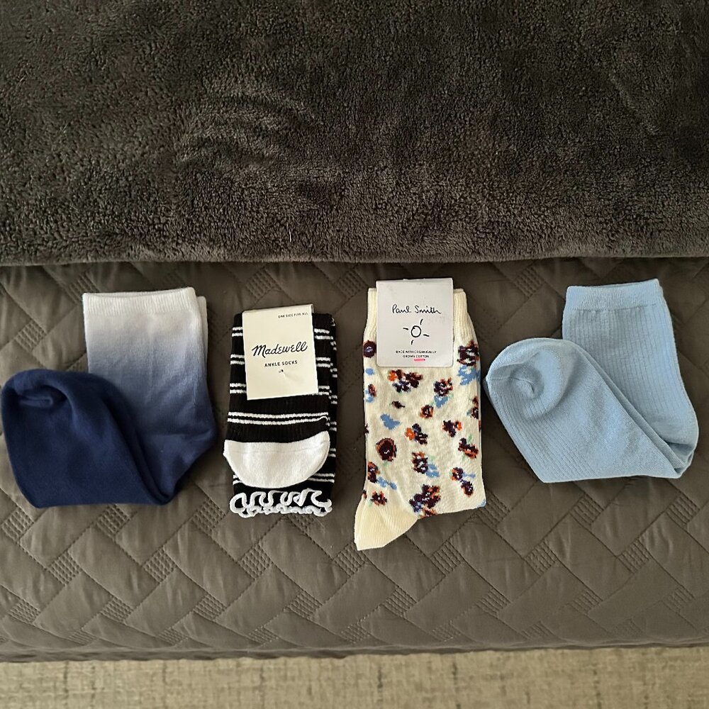 Bundle of FOUR Pairs of Springtime Socks - Madewell and Paul Smith - NWT - Picture 4 of 4